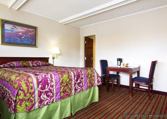 & Motel 2*