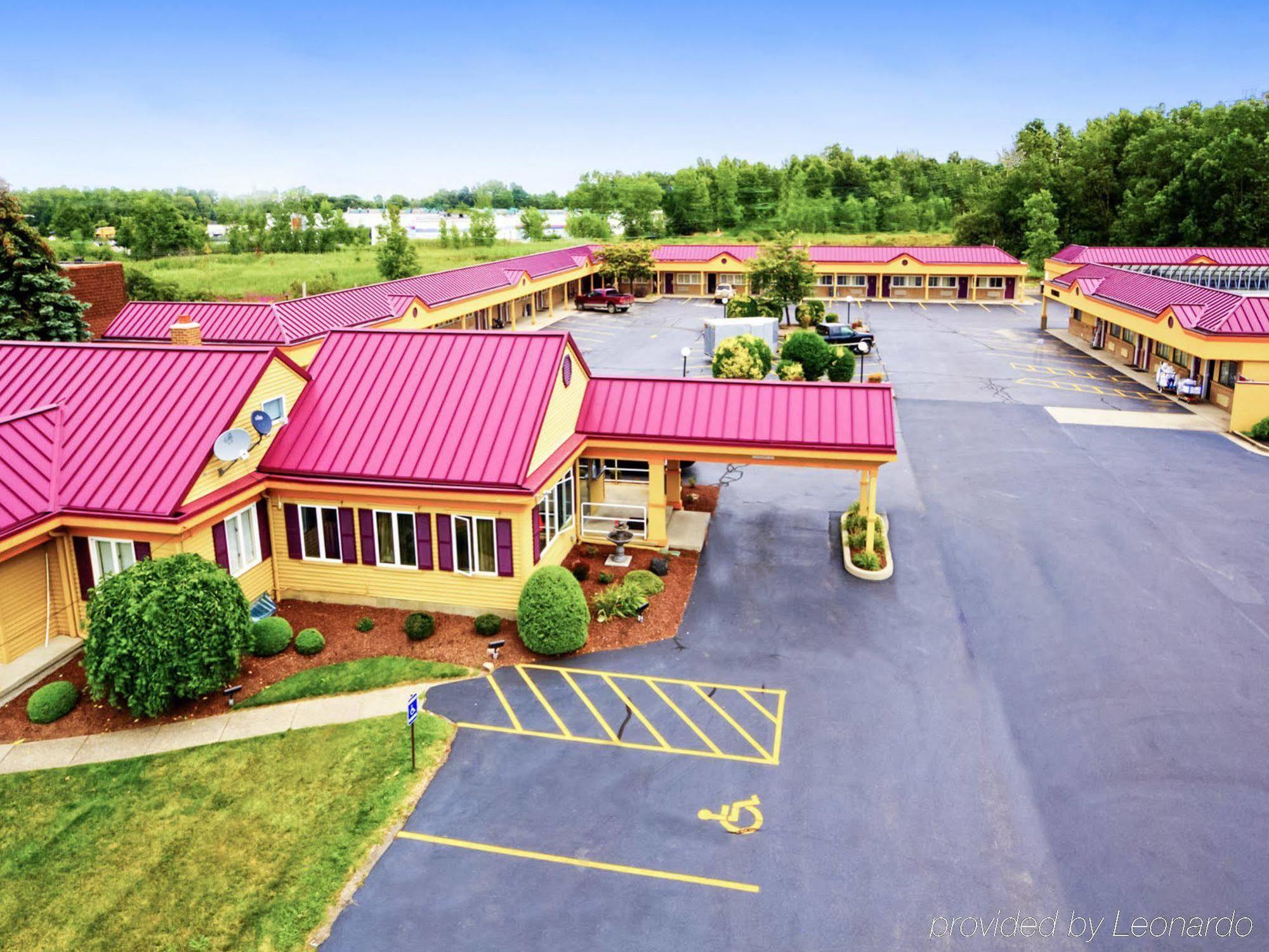 & Motel Amherst